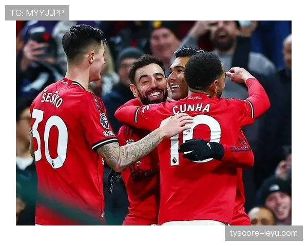 曼联进攻组织混乱问题显现,对赛季争冠形势影响逐步扩大 曼联进攻组织混乱问题显现,对赛季争冠形势影响逐步扩大