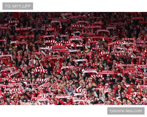 曼联问题不在投入不足,而在决策逻辑影响球队竞争力 曼联问题不在投入不足,而在决策逻辑影响球队竞争力